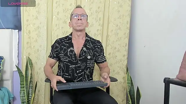  axelking  online show from 06/01/26, 11:34