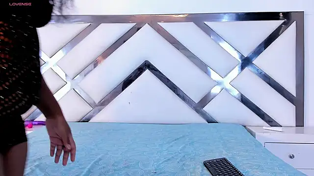 Snapshot of daenerysxxx chatting on 11/12/25, 07:13 daenerysxxx online show from 11/12/25, 07:13