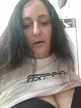 Snapshot of Bella_862 chatting on 07/09/26, 01:48 Bella 862 online show from 07/09/26, 01:48