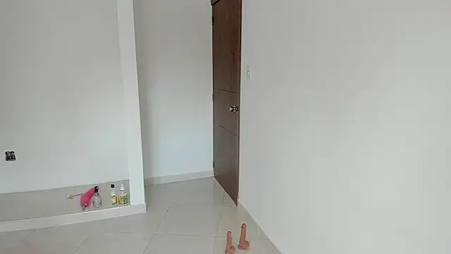 talianasweet03 online show from 11/19/25, 05:57