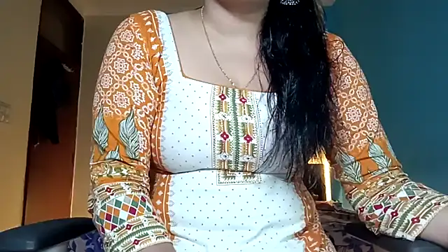 Snapshot of horny_milf_couple chatting on 06/07/26, 05:49 horny milf couple online show from 06/07/26, 05:49