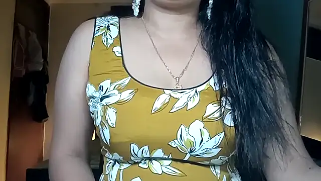 Snapshot of horny_milf_couple chatting on 06/13/26, 07:45 horny milf couple online show from 06/13/26, 07:45