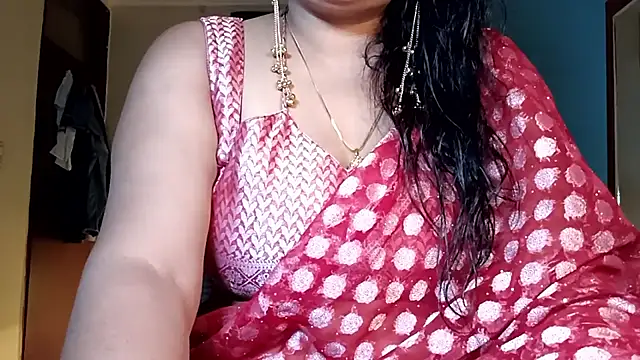 Snapshot of horny_milf_couple chatting on 06/28/26, 07:31 horny milf couple online show from 06/28/26, 07:31