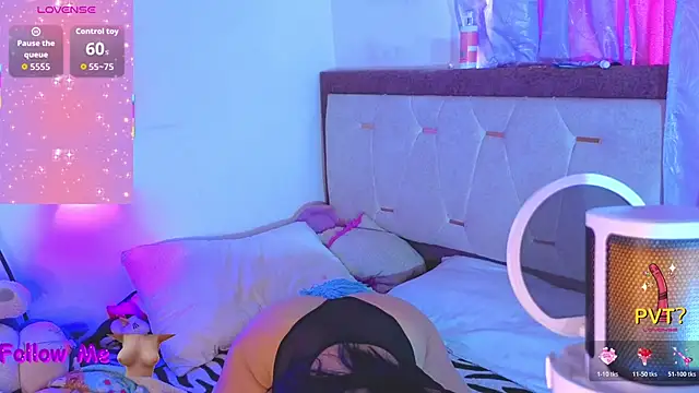 Snapshot of melodypretty2 chatting on 04/16/26, 01:34 melodypretty2 online show from 04/16/26, 01:34