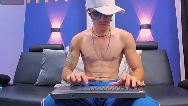 imsammytop online show from 10/23/25, 01:21