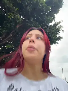 iisabella09 online show from 04/01/26, 10:18