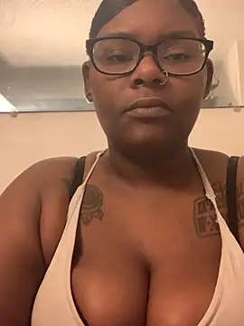 ThickChick94 online show from 10/19/25, 03:40