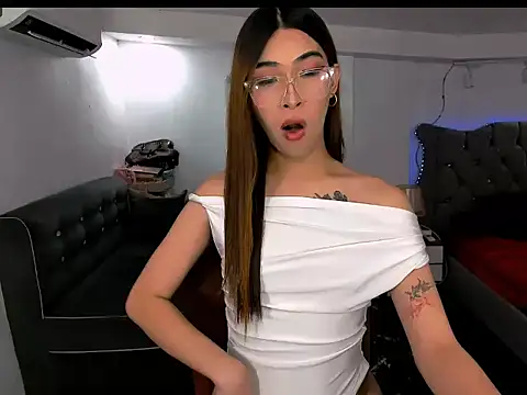Snapshot of Yourdreamgoddess chatting on 06/20/26, 04:37 Yourdreamgoddess online show from 06/20/26, 04:37