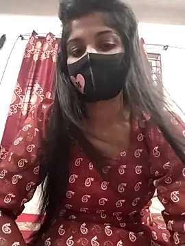 Snapshot of Queen-Any chatting on 10/31/25, 12:28 Queen-Any online show from 10/31/25, 12:28