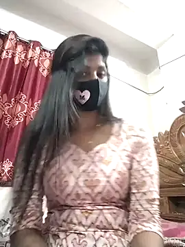 Snapshot of Queen-Any chatting on 11/09/25, 01:31 Queen-Any online show from 11/09/25, 01:31