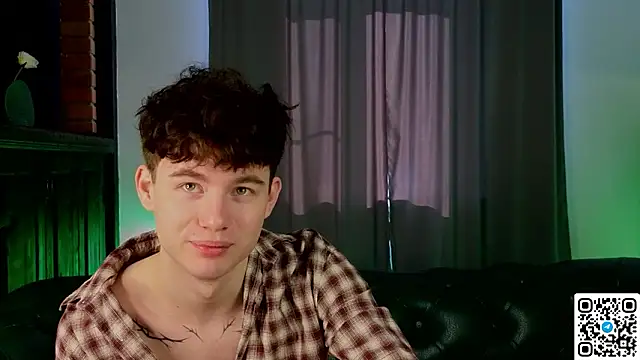 Cute Mike online show from 03/17/26, 03:44