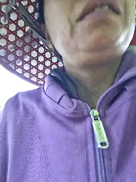 miomio-12 online show from 10/16/25, 02:45