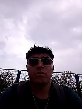 Snapshot of EithanFuckboys chatting on 10/27/25, 08:24 EithanFuckboys online show from 10/27/25, 08:24