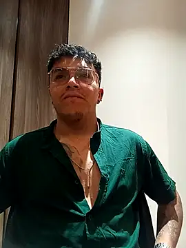 Snapshot of EithanFuckboys chatting on 11/01/25, 03:52 EithanFuckboys online show from 11/01/25, 03:52