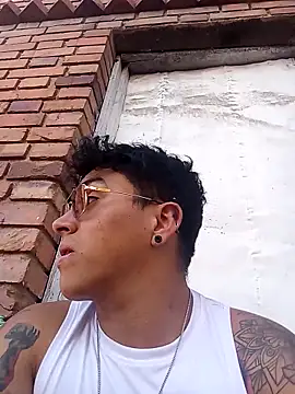 Snapshot of EithanFuckboys chatting on 11/17/25, 09:31 EithanFuckboys online show from 11/17/25, 09:31