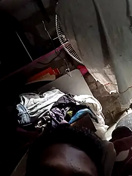 Snapshot of hemcrazy chatting on 10/06/25, 05:49 hemcrazy online show from 10/06/25, 05:49