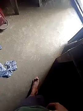 Snapshot of hemcrazy chatting on 11/01/25, 05:20 hemcrazy online show from 11/01/25, 05:20