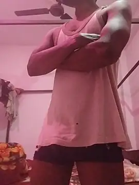 Snapshot of Binny91 chatting on 11/17/25, 04:57 Binny91 online show from 11/17/25, 04:57