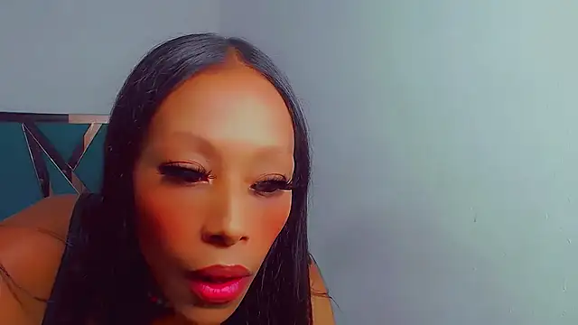 monserrath bitch naughty online show from 11/28/25, 04:15