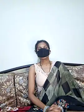 Snapshot of sexy_cpl_mh12 chatting on 10/09/25, 04:49 sexy cpl mh12 online show from 10/09/25, 04:49