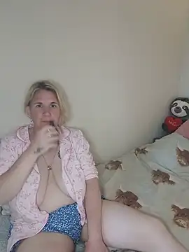 LaceyWestxx online show from 05/22/26, 06:13