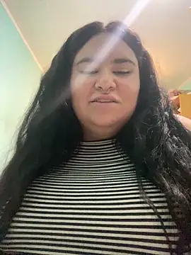 Snapshot of gothlove666 chatting on 10/04/25, 05:33 gothlove666 online show from 10/04/25, 05:33