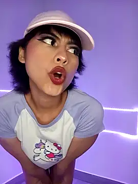 Eva Feller69 online show from 10/28/25, 11:40