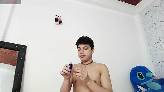 Snapshot of Dominic_king7 chatting on 11/09/25, 03:27 Dominic king7 online show from 11/09/25, 03:27