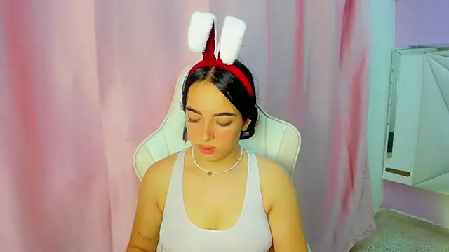 cielooo  online show from 12/16/25, 08:25