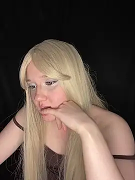 Darling Bri  online show from 10/23/25, 07:23