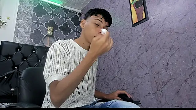 sexyboys cutex18 online show from 03/12/26, 03:34