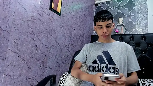 sexyboys cutex18 online show from 03/24/26, 05:45