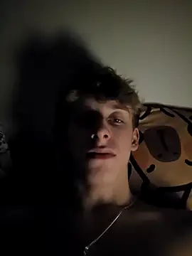 hotboy200006 online show from 12/20/25, 04:36