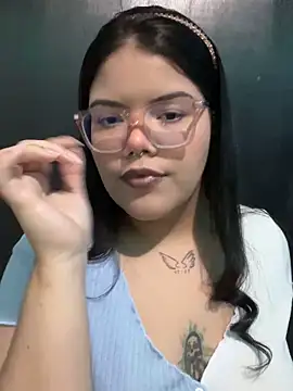 GabrielleMarsh1 online show from 10/24/25, 02:41