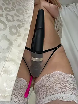 Aurynne online show from 03/01/26, 08:22