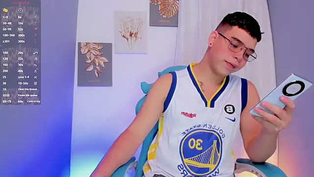 alex boyy online show from 11/07/25, 11:49