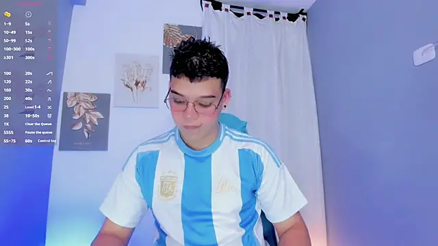 alex boyy online show from 11/10/25, 10:42