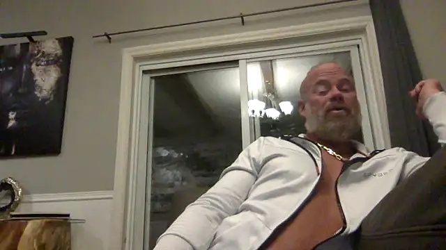 Snapshot of Muscledick40 chatting on 02/02/26, 05:50 Muscledick40 online show from 02/02/26, 05:50