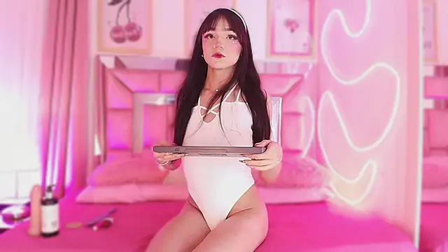 Nefera Noxx online show from 12/23/25, 03:48