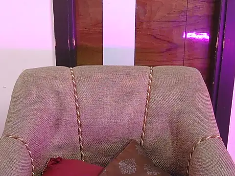 cute zaraa online show from 12/21/25, 05:47