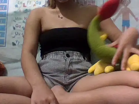Snapshot of Hot_Lina31 chatting on 05/29/26, 04:38 Hot Lina31 online show from 05/29/26, 04:38