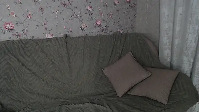 NaemiiBlush online show from 01/14/26, 06:24