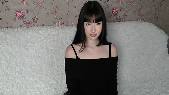 NaemiiBlush online show from 06/11/26, 04:38