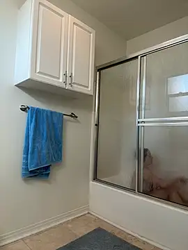 Snapshot of MalibuMilfy chatting on 01/15/26, 05:27 MalibuMilfy online show from 01/15/26, 05:27