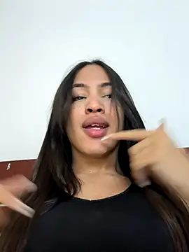 clara evans ss online show from 11/27/25, 07:16