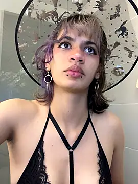 sukulaurens online show from 10/19/25, 04:57