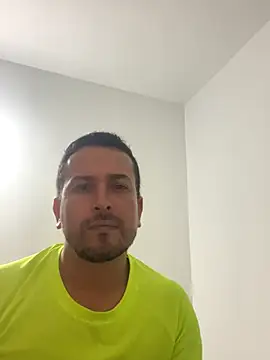 Snapshot of JX7NOVA chatting on 11/01/25, 01:29 JX7NOVA online show from 11/01/25, 01:29