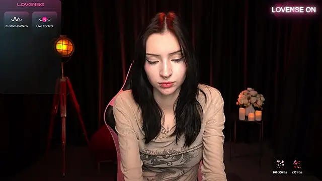 Snapshot of Trix_Void chatting on 11/17/25, 09:48 Trix Void online show from 11/17/25, 09:48