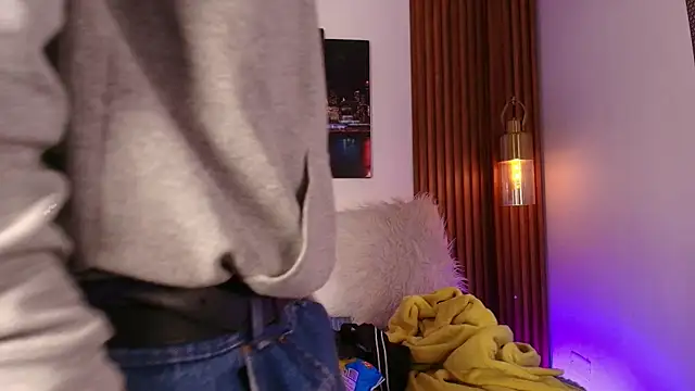 Snapshot of JackFrosst chatting on 12/02/25, 01:05 JackFrosst online show from 12/02/25, 01:05