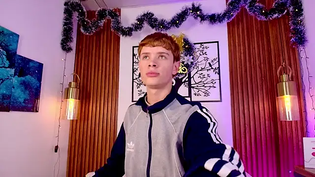 Snapshot of JackFrosst chatting on 12/19/25, 12:12 JackFrosst online show from 12/19/25, 12:12